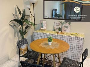 Tulip Hijau Homestay - Bukit Beruntung - 4Bedrooms