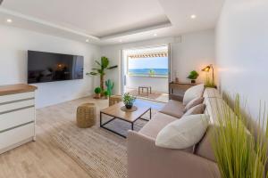 06K1 - Front of the sea-renovated-terraceparking