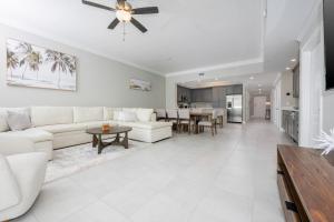 Phoenix Gulf Towers 2007 condo