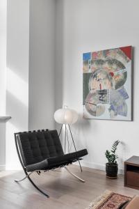 Light-filled Artistic Getaway - Smith St