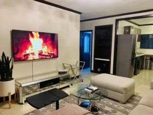 Cozy Two Bedroom Oasis In The Heart Of Fourways Sandton - Chartwell