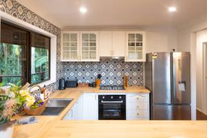 The Mountain Chalet - Hot Tub, Fireplace, Games