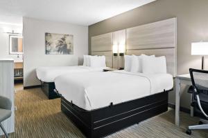 Double Room with Two Double Beds - Non-Smoking room in Best Western The Oasis at Joplin