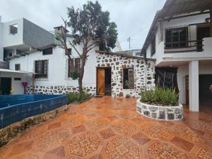 Black&White -Dini Muetter-