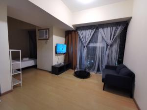 Caleze Properties AVANT at the Fort BGC Studio