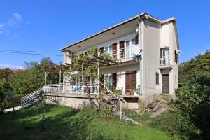 Apartments with a parking space Smrika, Kraljevica - 5508 