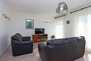 Two-Bedroom Apartment with Balcony and Sea View room in Apartments with a parking space Smrika Kraljevica - 5508