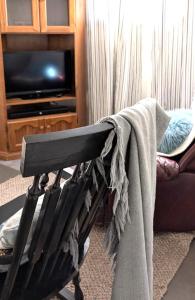 Hilltop Riverview Retreat