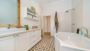 Ananda - Magnificent Byron Hinterland Retreat