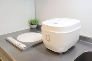 黒門市場徒歩5分 通天閣 難波エリア徒歩圏内 トイレと浴室付き まるまる貸切 エレベーター 9階高層904