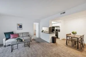 Northcliffe 1107 I Fully Furnished 2 Bedroom 2bth - 温斯顿·塞勒姆