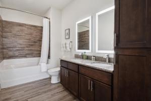 Overlook 5106 I Resort Style Living I Parking