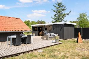 Bright Renovated Holiday Home Within Easy Reach Of The Beach And Ebeltofts Old Town