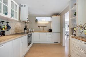 Nice Home In Ebeltoft With 3 Bedrooms And Wifi