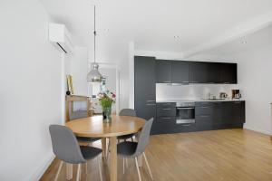 Bright And Inviting Holiday Apartment By Hotel Ebeltoft Strand In First Row With Full Views Of Ebeltoft Bay