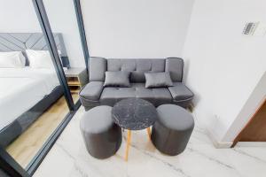 Good and Restful 1BR at The Smith Alam Sutera Apartment By Travelio