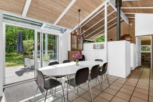 Pool House By Fuglsø Beach Relaxation With Pool, Spa And Nature Just Steps Away