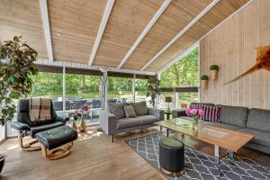 Holiday Home With A Pool For 8 People Near Fuglsø Strand,