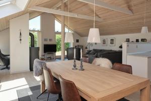 Amazing Home In Ebeltoft With 3 Bedrooms And Wifi