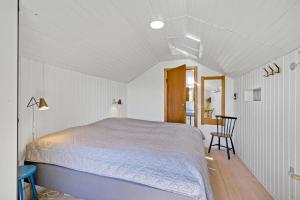 Awesome Home In Knebel With 2 Bedrooms And Wifi