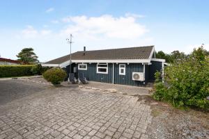 Beautiful Sea-View Holiday Home Near Ebeltoft Perfect For A Relaxing Stay By The Danish Coast