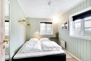 Stylish 10-Person Holiday Home With Spa Perfect For Families And Groups