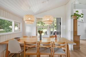 Awesome Home In Ebeltoft With 3 Bedrooms, Internet And Sauna