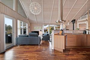 Nice Home In Ebeltoft With 2 Bedrooms And Internet