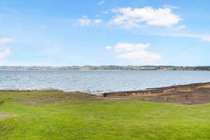 Beautiful First-Row Apartment With Stunning Panoramic Views Of Ebeltoft Cove