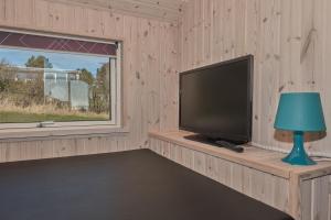 Beautiful Home In Ebeltoft With 2 Bedrooms And Wifi