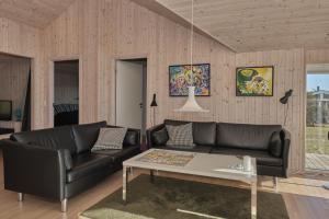 Beautiful Home In Ebeltoft With 2 Bedrooms And Wifi