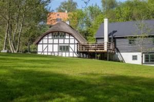 Nice Home In Allingåbro With 3 Bedrooms