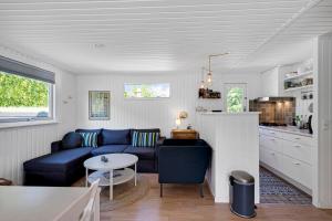 Stunning Home In Ebeltoft With 3 Bedrooms And Internet