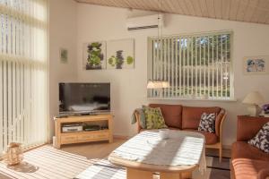 Stunning Home In Knebel With 3 Bedrooms, Sauna And Internet