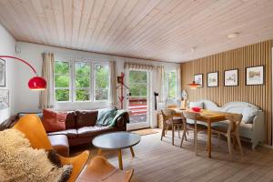 Scenic Forest Retreat Close To Ebeltoft Town Centre, Beaches And Golf Course