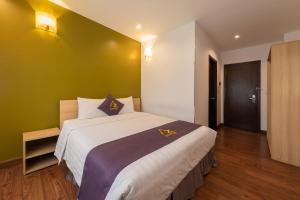 Phòng Giường Đôi Lớn Loại Sang (Deluxe Queen Room)