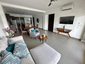 Nuevo Vallarta Condo nuevo y moderno a 5 min de playas PTRC17