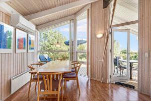 Stunning Home In Ebeltoft With 3 Bedrooms And Internet