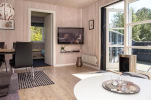 Well-Maintained Holiday Home Close To A Popular Bathing Beach