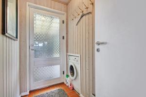 Well-Maintained Holiday Home Close To A Popular Bathing Beach