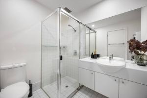 City Haven on York - Refined Skyline Living