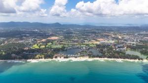 Villa Viola 7 Bedroom, Fully Staffed, on the Golf Course