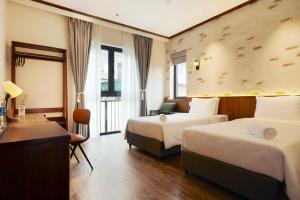 Phòng Loại Sang Hướng Thành Phố Hai Giường Đôi (Deluxe City View Double Twin)