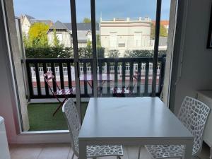 Appartements Deauville studio en bord de mer : photos des chambres