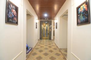 Hotel shree Dhwaja Inn - 100 meter from shreenathji Temple