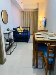 1 Bedroom with Balcony near Mall of Asia