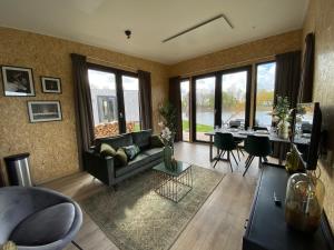 Nice chalet with dishwasher, Kampen city at 5 km