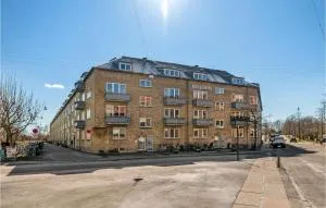 Stunning Apartment In København Sv - Karlstrup Strand