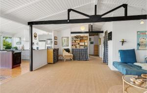 3 Bedroom Stunning Home In Knebel