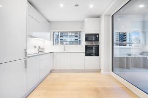 Modern 2 Bed Heart of Elephant Castle
